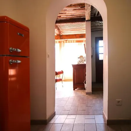 La Maison De Lucile * Azille